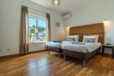 Villa à Sesimbra - LV Premier LA1-  piscine chauffée, AC, jardin, spa 