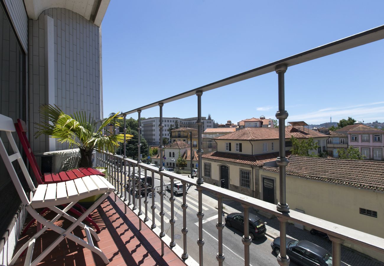Appartement à Oporto - LVPremier Clerigos RE2- ascenseur, AC, balcon 
