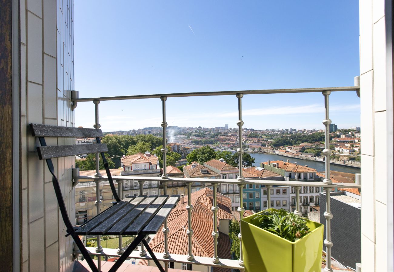 Apartamento em Oporto - LV Premier Clerigos RE1- AC, elevador, vista  rio 