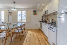 Apartment in Lisbon - LV Premier P.Real PI1- Central/River Views/Terrace 