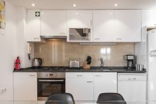 Apartment in Lisbon - LV Premier P.Real PI1- Central/River Views/Terrace 