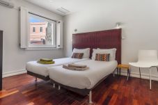 Apartment in Lisbon - LV Premier Chiado CH1- Balcony, Central, Elevator 