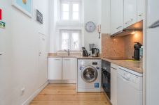 Apartment in Lisbon - LV Premier Baixa FI- central, balcony, space, AC 