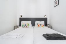 Apartment in Lisbon - LV Premier Baixa FI- central, balcony, space, AC 