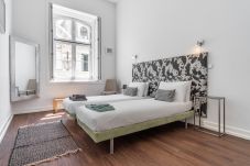 Apartment in Lisbon - LV Premier Chiado CH4- Spacious, Central, Elevator 