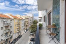Apartment in Lisbon - LV Premier Amoreiras AM3- Modern, AC, elevator 