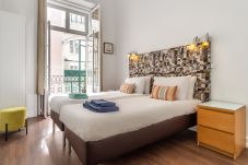 Apartment in Lisbon - LV Premier Chiado CH9- elevator, balconies, center 