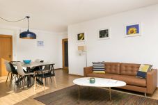 Apartment in Oporto - LV Premier MQ2- View, AC, elevator, balcony 