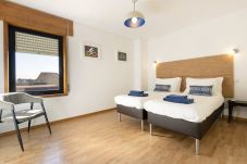 Apartment in Oporto - LV Premier MQ2- View, AC, elevator, balcony 