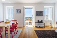 Apartment in Lisbon - LV Premier Bica BI1- terrace, garden, AC, views 