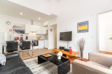 Apartment in Lisbon - LV Premier Chiado CH8- comfortable, AC, elevator 