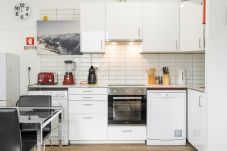 Apartment in Lisbon - LV Premier Chiado CH8- comfortable, AC, elevator 