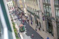 Apartment in Lisbon - LV Premier Chiado CH6- AC, elevator, central, new 